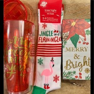 NWT Holiday Gift Bundle-Tumbler/Socks/Box